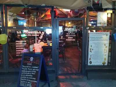 L�ultimo locale pluriventennale � la Parrilla de Juan, aperta nel 1999 dal 50enne Giovanni, orgoglioso di rappresentare �il pi� antico pub di Bari vecchia�